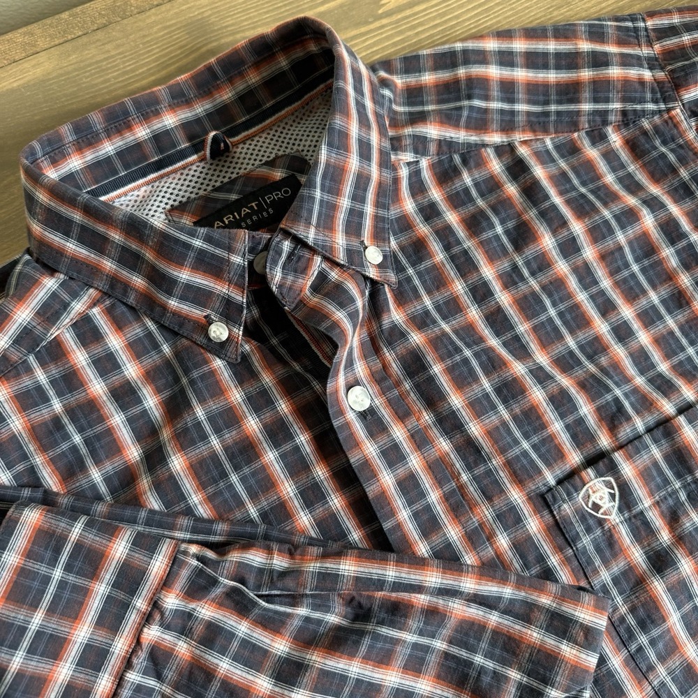 Ariat Pro Series Men's Medium Plaid Long Sleeve Button Down Shirt Western Cowboy